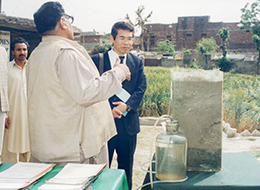 23パキスタンでの土壌中の塩分挙動研究